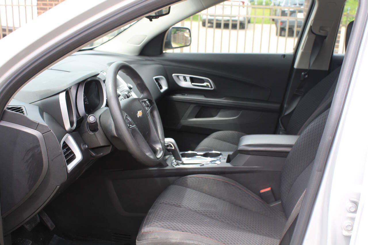Used 2014 Chevrolet Equinox LS AWD/4WD image 6