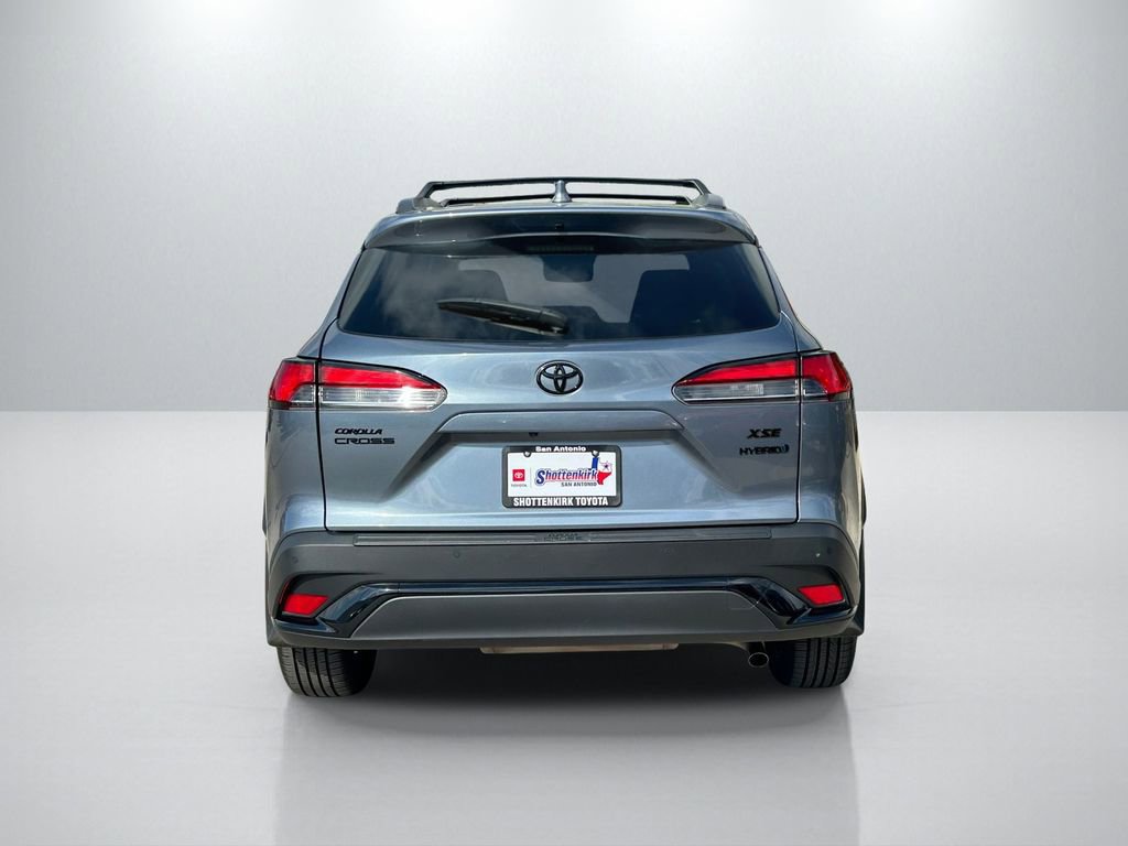 Used 2024 Toyota Corolla Cross XSE image 6