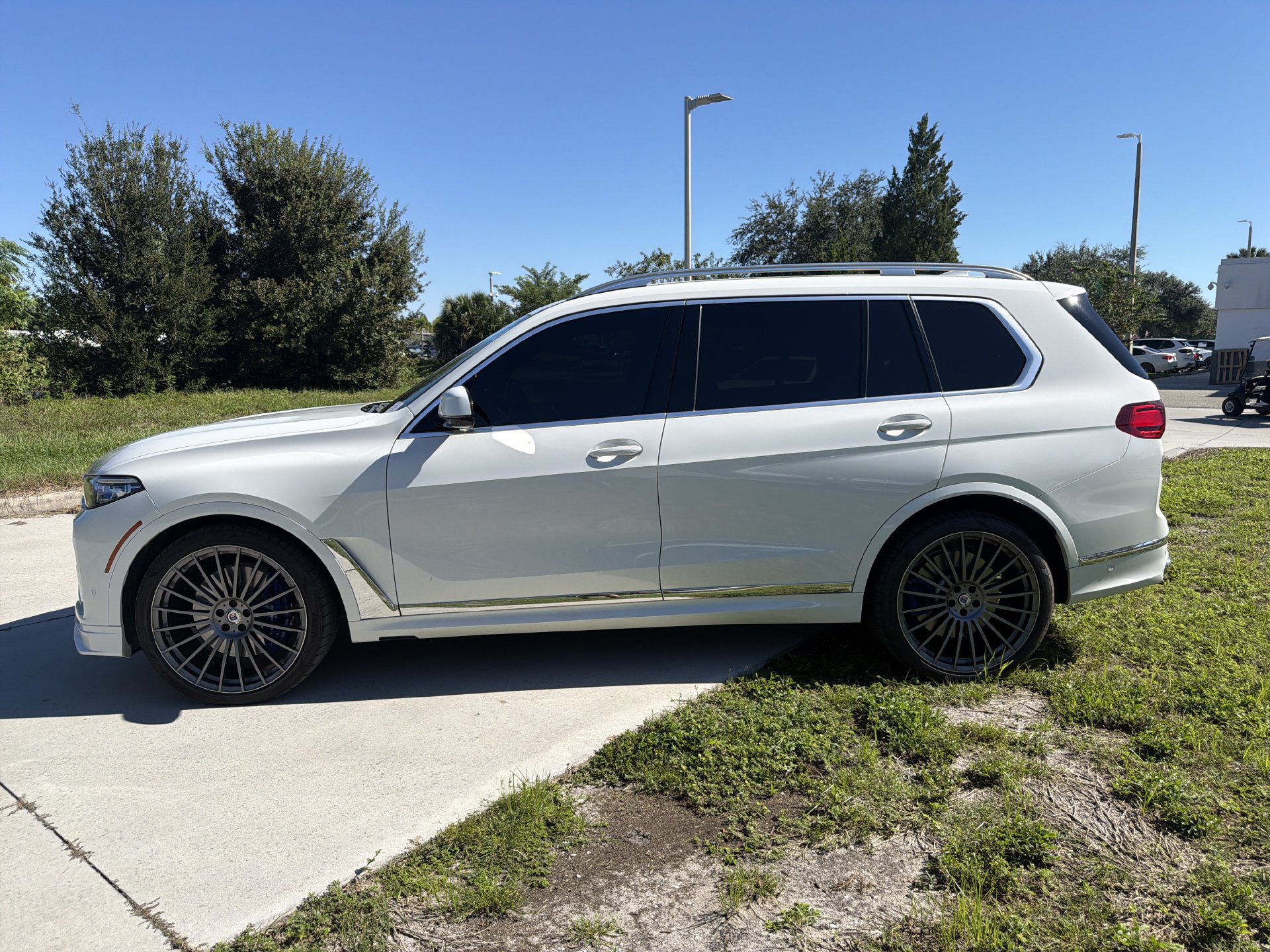 Used 2021 BMW ALPINA XB7 AWD/4WD image 7