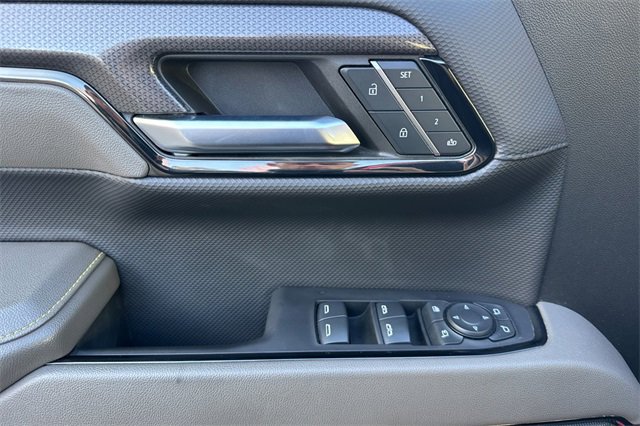 Used 2024 Chevrolet Silverado 1500 ZR2 w/ Technology Package image 11