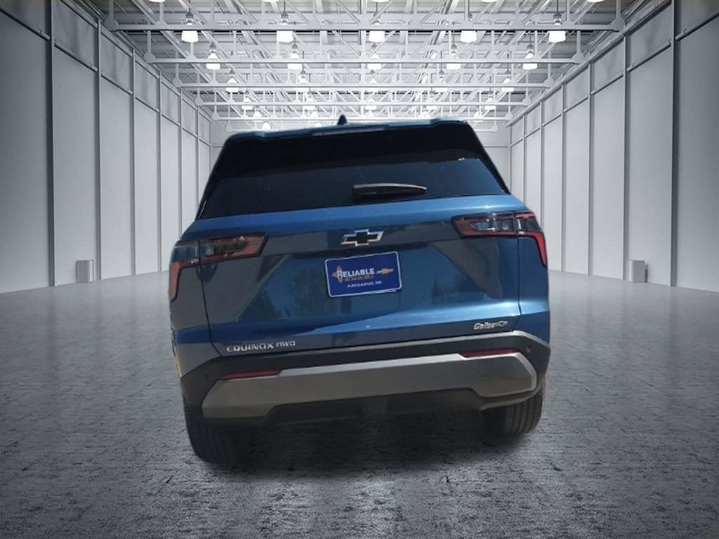 Certified 2025 Chevrolet Equinox LT w/ Convenience Package II AWD/4WD image 5