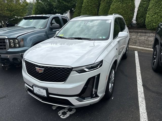 New 2025 Cadillac XT6 Luxury AWD/4WD image 3