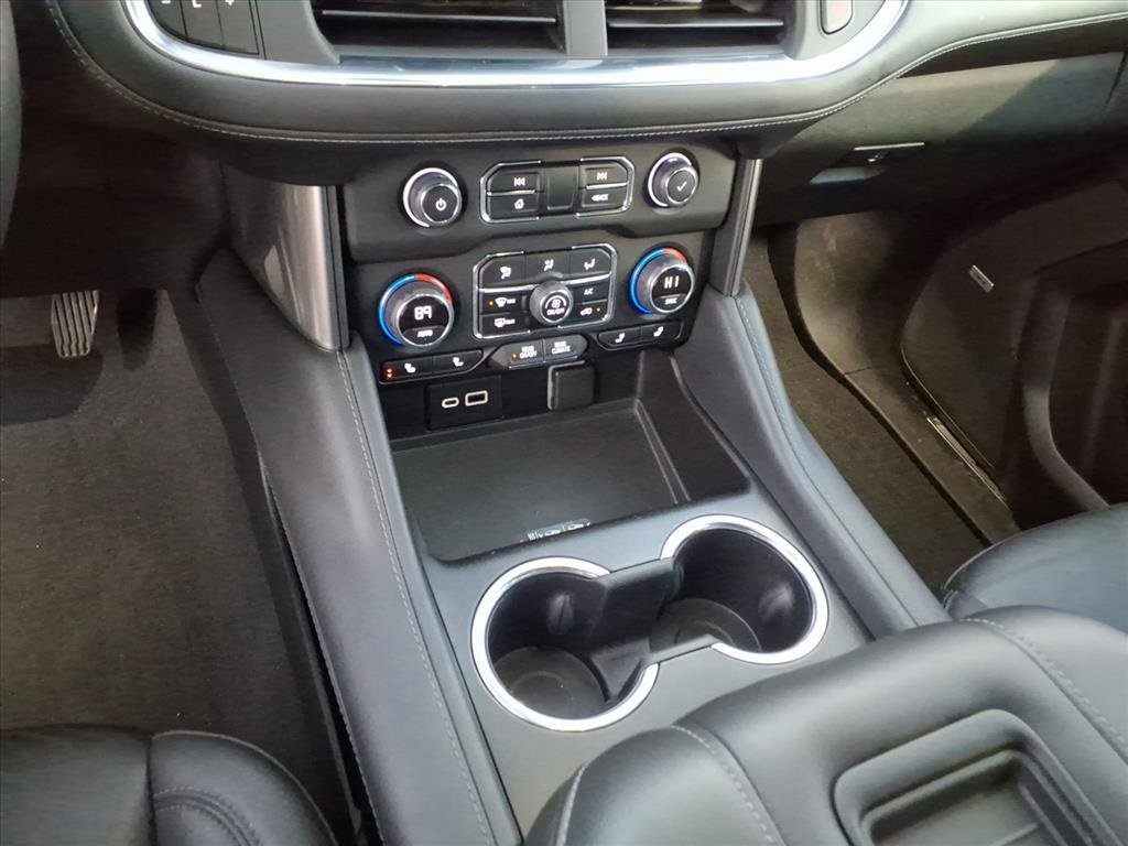 Used 2022 Chevrolet Suburban LT w/ LT Signature Package image 30