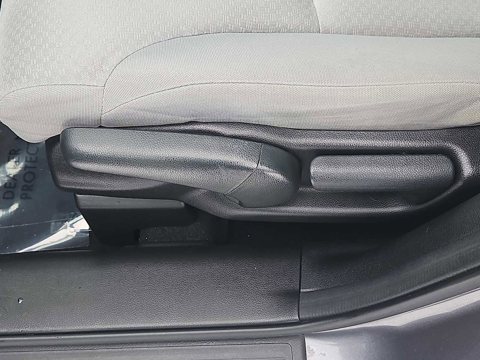 Used 2015 Honda CR-V LX image 16