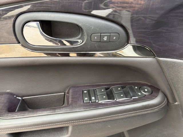 Used 2017 Buick Enclave Leather image 4