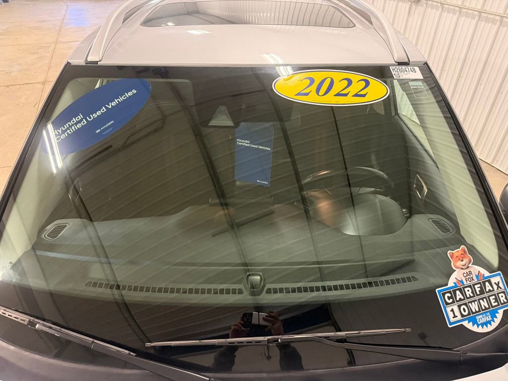Certified 2022 Hyundai Venue SEL image 20