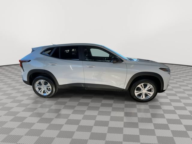 New 2026 Chevrolet Trax LS w/ Driver Confidence Package FWD image 9