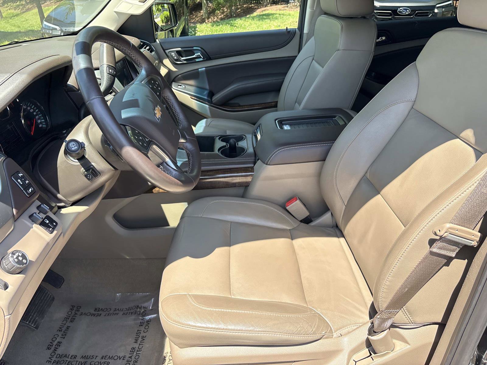 Used 2016 Chevrolet Suburban LT w/ Luxury Package RWD image 15