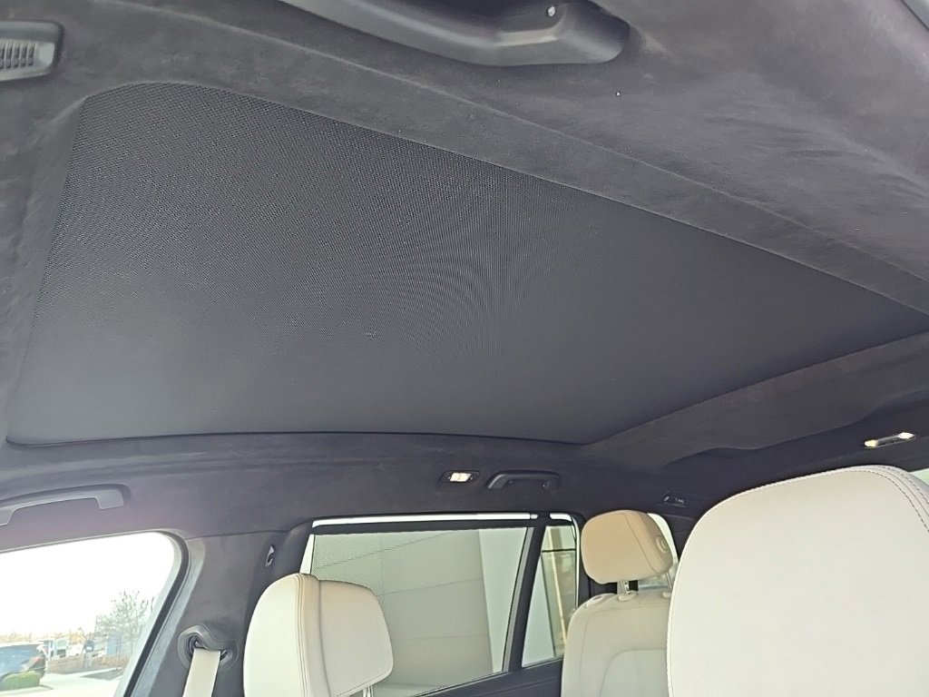 Used 2022 BMW X7 M50i image 14