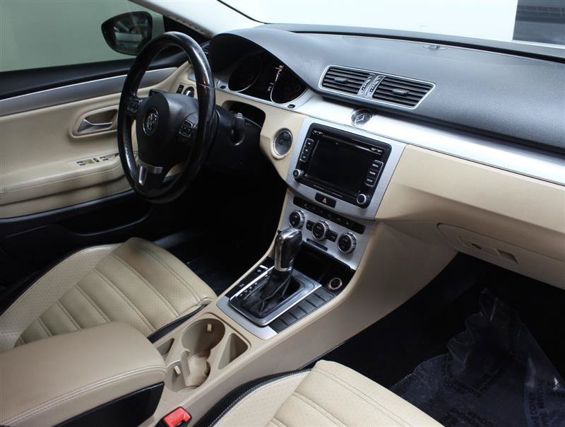 Used 2013 Volkswagen CC Sport FWD image 10