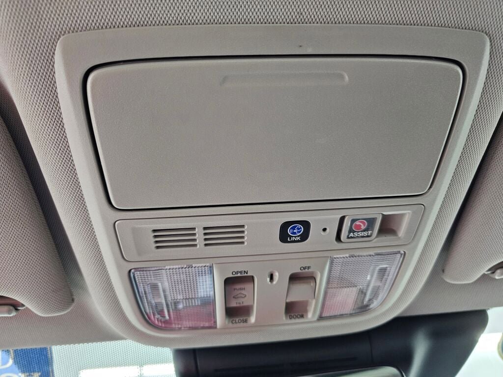 Certified 2021 Honda Accord Touring image 19
