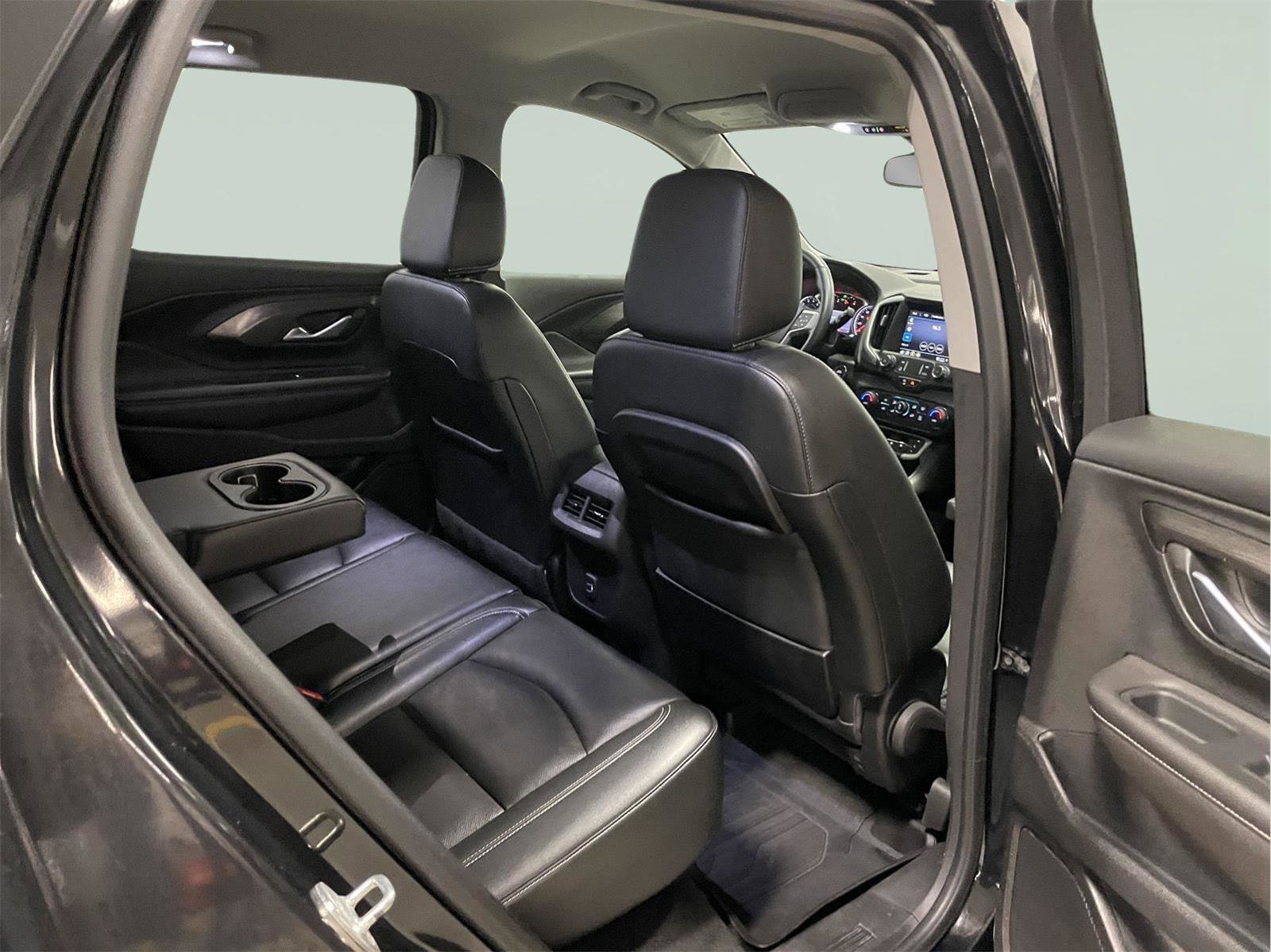Used 2023 GMC Terrain SLT w/ LPO, Floor Liner Package image 19