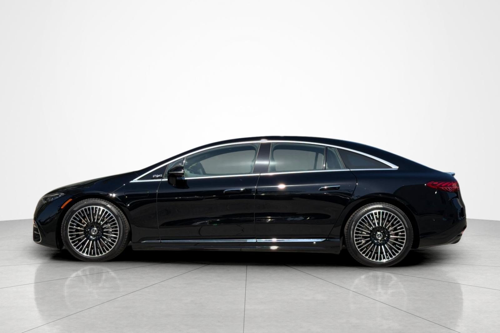 New 2026 Mercedes-Benz EQS 450+ 4MATIC Sedan image 2