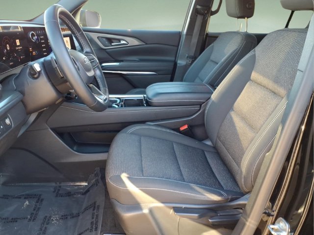 Used 2024 Chevrolet Traverse LS w/ Midnight/Sport Edition FWD image 20