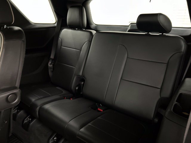 Used 2022 Chevrolet Traverse Premier w/ Redline Edition AWD/4WD image 27