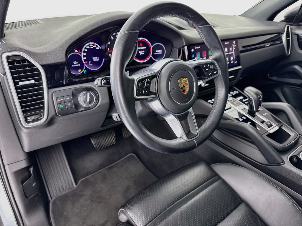 Certified 2023 Porsche Cayenne AWD/4WD image 4