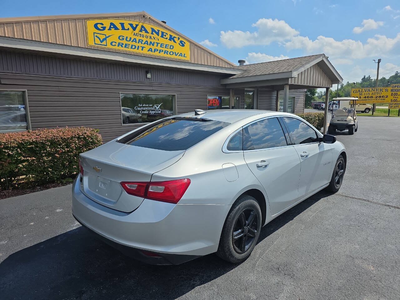 Used 2021 Chevrolet Malibu LS FWD image 6