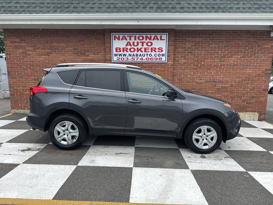 Used 2015 Toyota RAV4 LE AWD/4WD image 2
