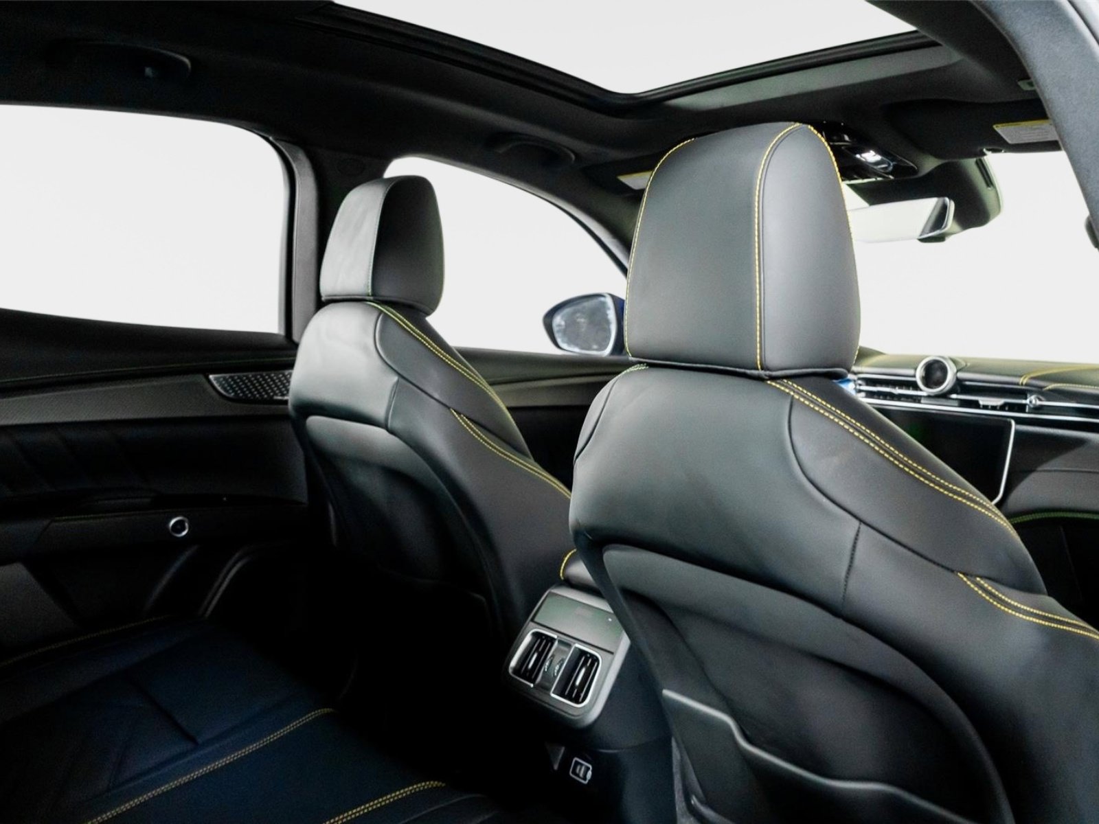 Used 2023 Maserati Grecale Modena image 49