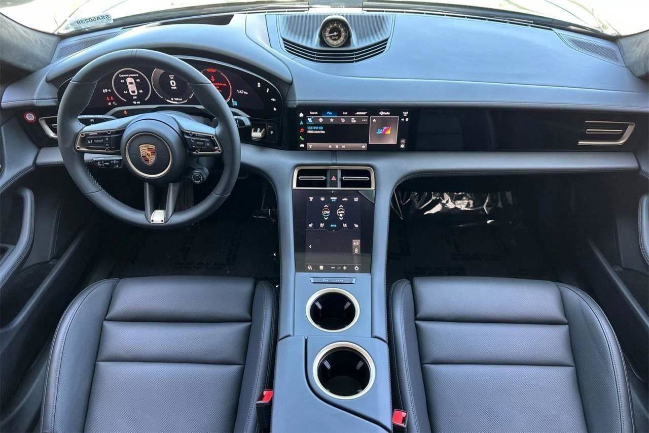 New 2025 Porsche Taycan GTS image 47