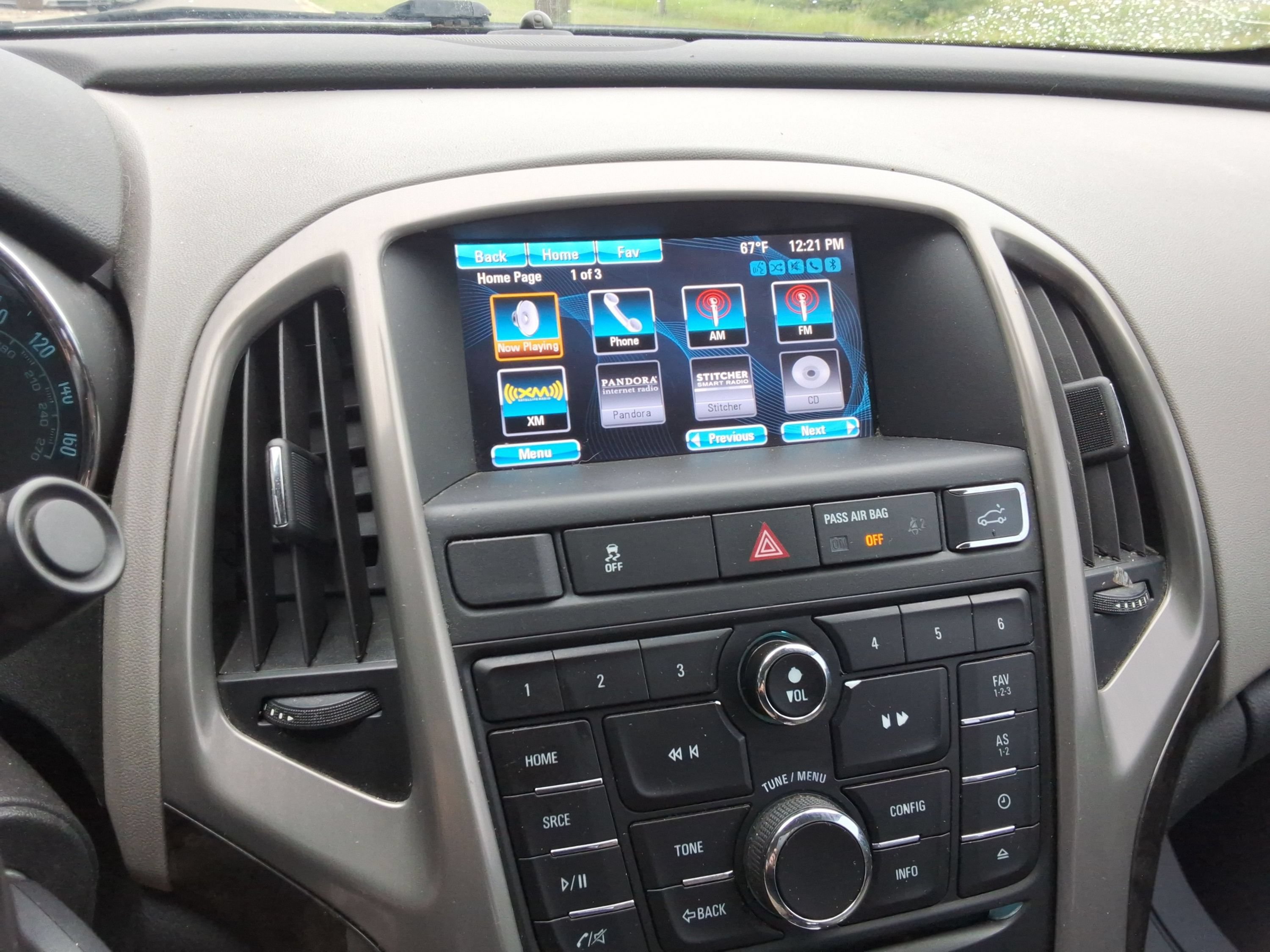 Used 2015 Buick Verano FWD image 15