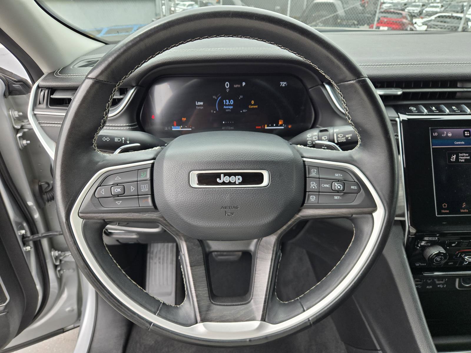 Certified 2022 Jeep Grand Cherokee L Limited RWD image 16