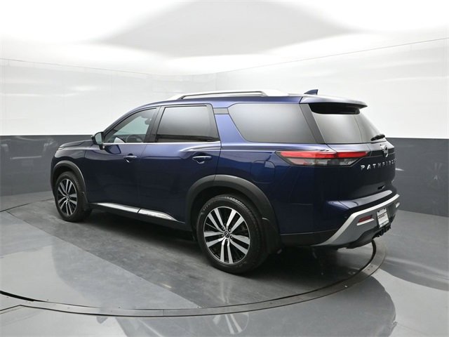 Used 2023 Nissan Pathfinder Platinum image 5