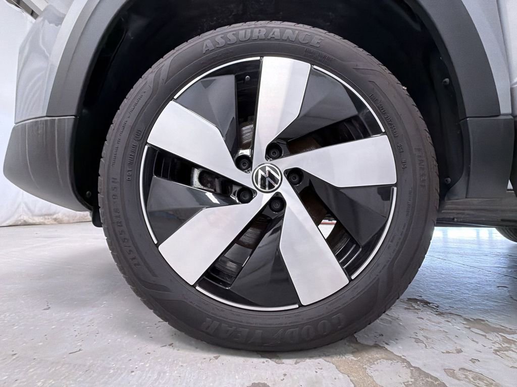 Used 2025 Volkswagen Taos S AWD/4WD image 14