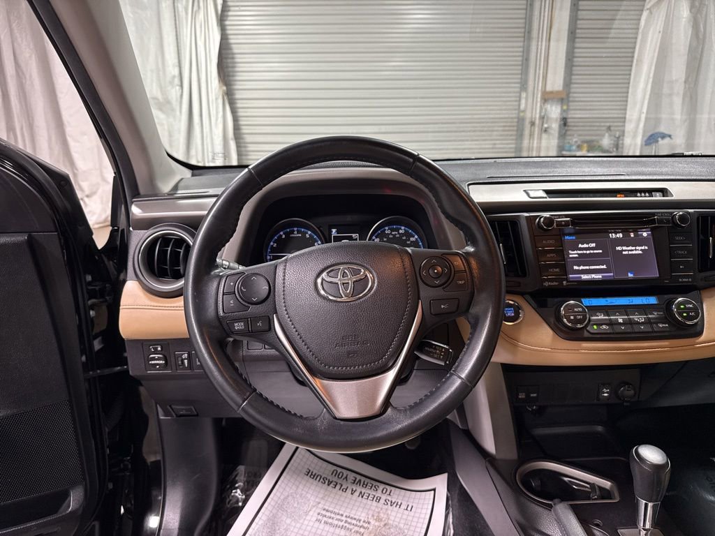 Used 2018 Toyota RAV4 XLE FWD image 18