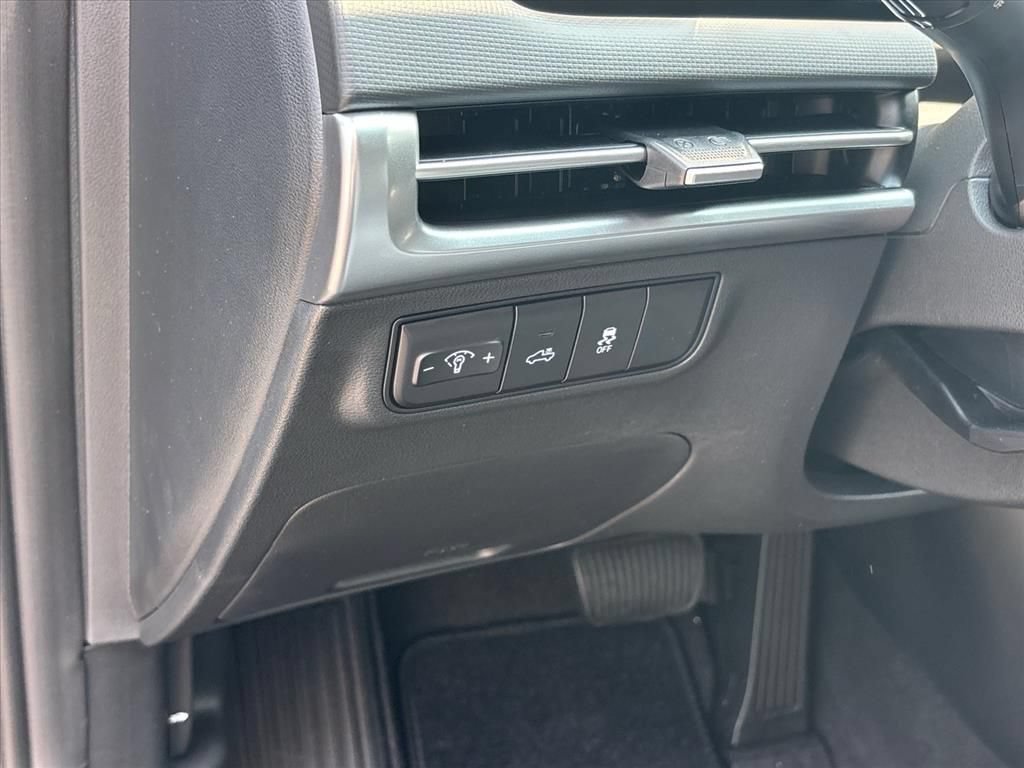 New 2026 Hyundai Santa Cruz SE FWD image 7