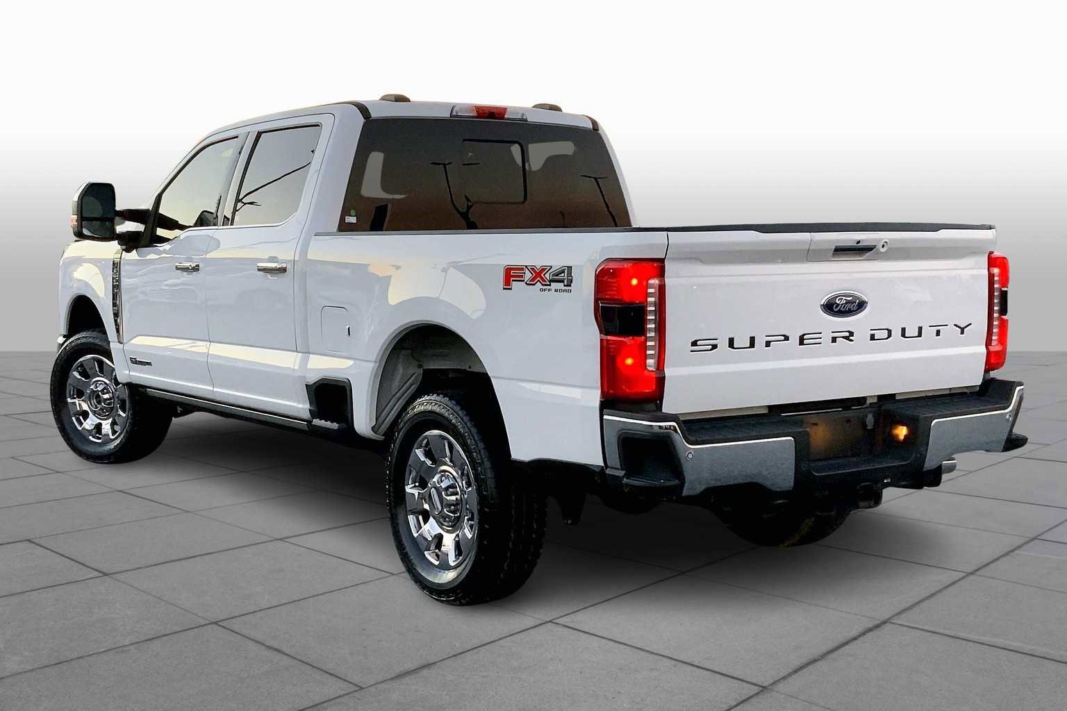 Used 2024 Ford F250 Lariat w/ Lariat Ultimate Package image 11