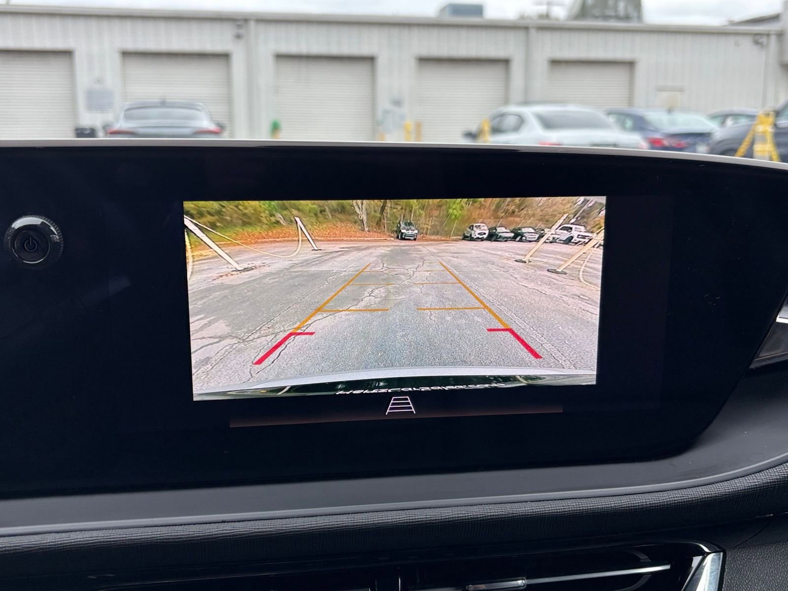 Used 2025 Buick Envista Sport Touring image 17