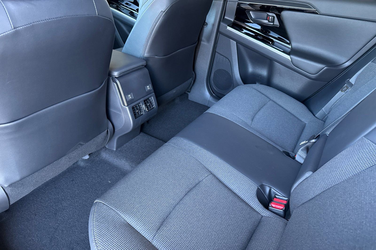 Certified 2025 Toyota bZ4X AWD w/ Weather Package image 15