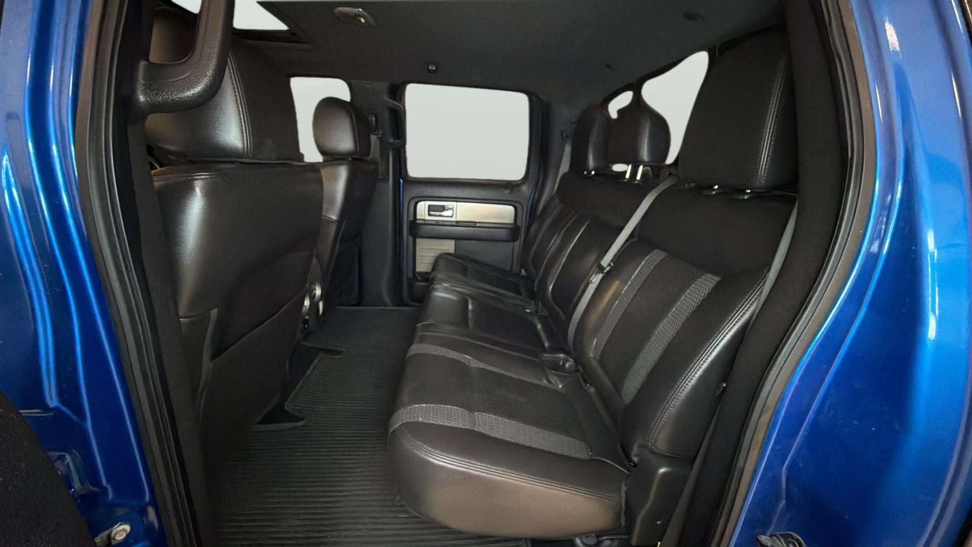 Used 2012 Ford F150 Raptor w/ Raptor Luxury Pkg image 32
