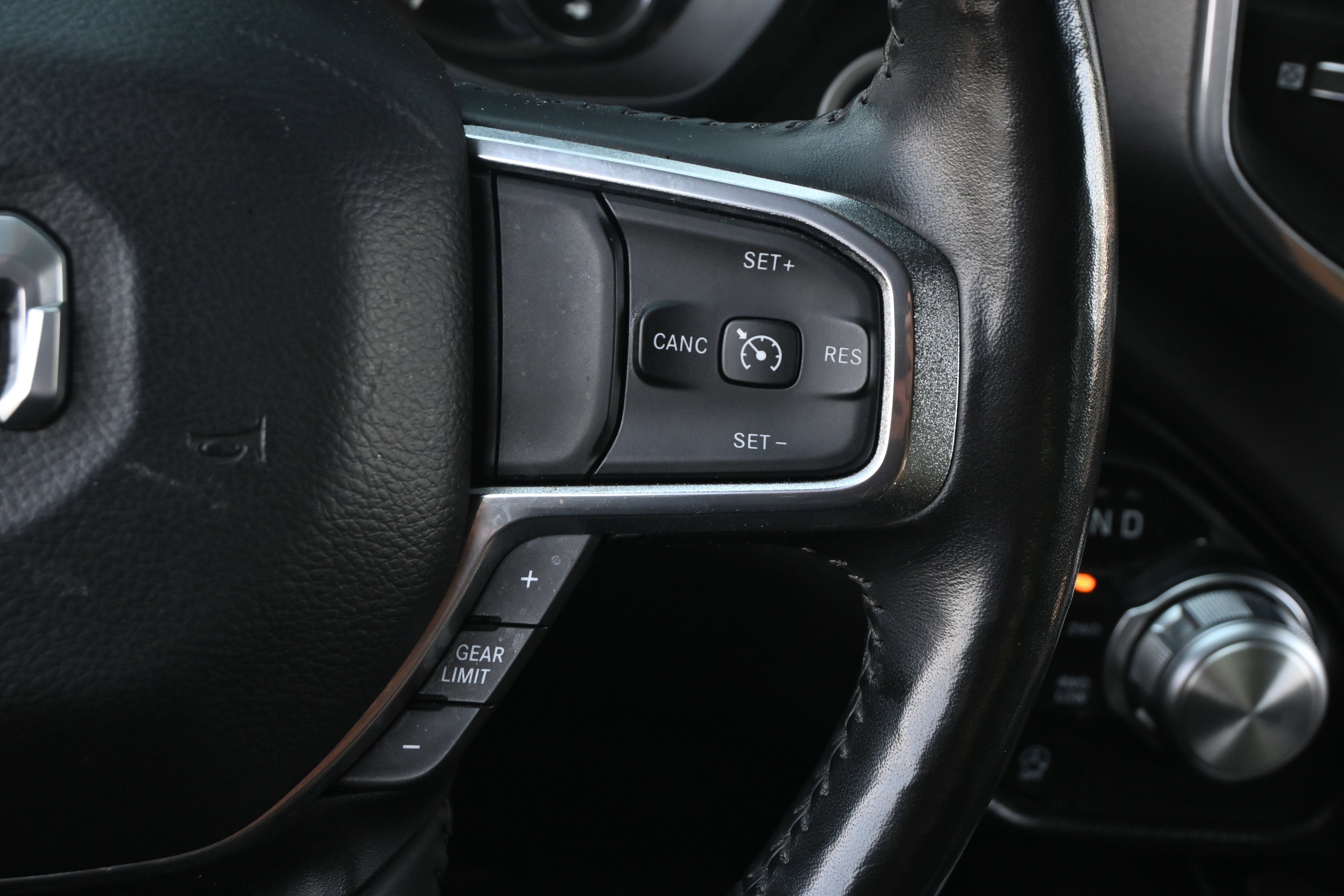 Used 2021 RAM 1500 Laramie AWD/4WD image 17