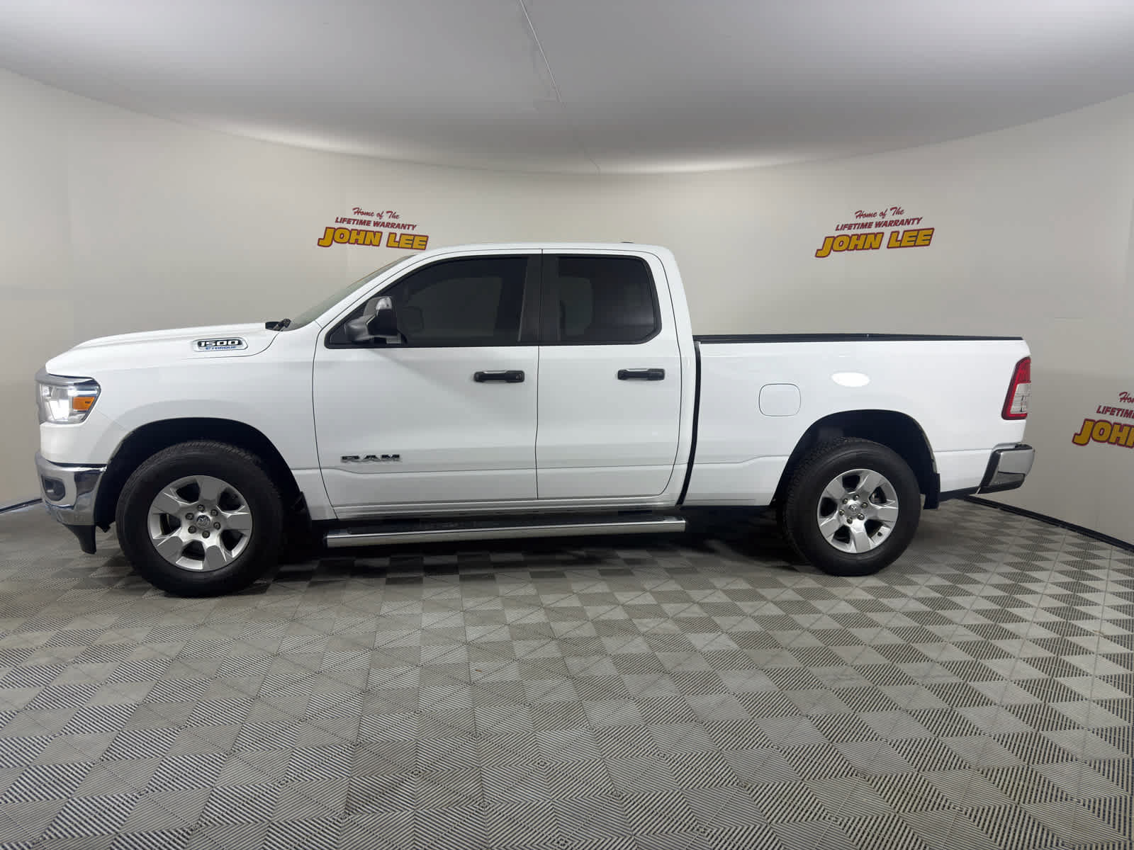 Used 2024 RAM 1500 Big Horn w/ Trailer Tow Group AWD/4WD image 2