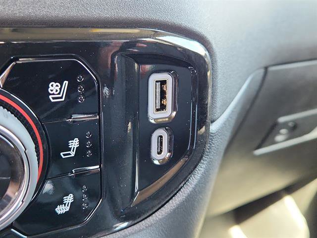 New 2026 Chevrolet Silverado 3500 LTZ w/ LTZ Premium Package image 18