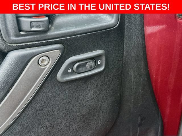 Used 2012 Jeep Wrangler Unlimited Sport AWD/4WD image 16