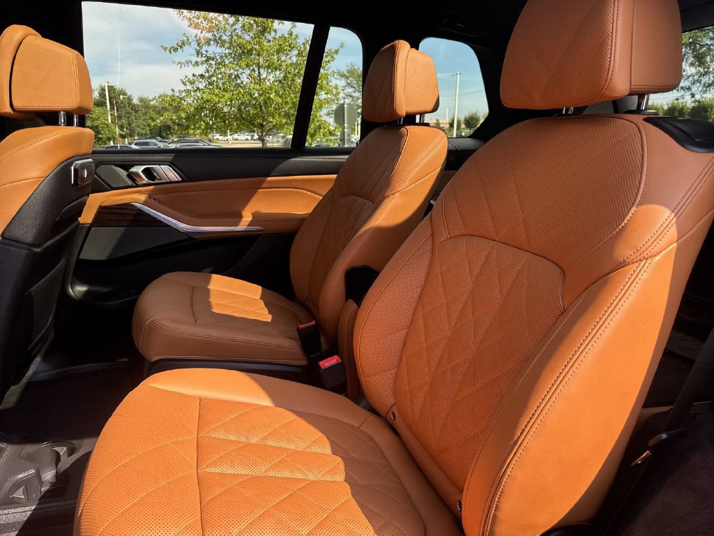 Certified 2024 BMW X7 xDrive40i w/ Executive Package AWD/4WD image 19