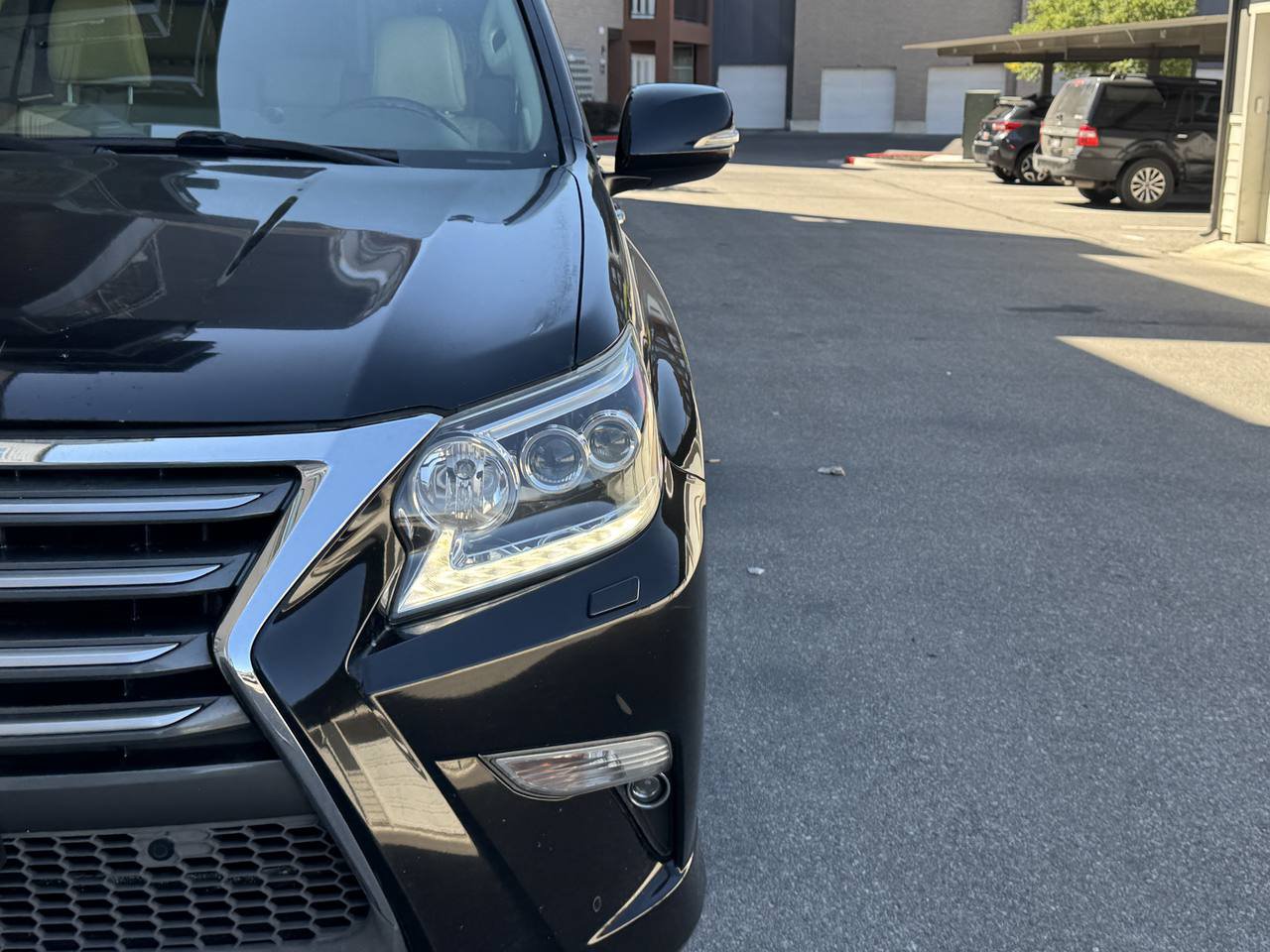 Used 2014 Lexus GX 460 w/ Premium Package AWD/4WD image 10