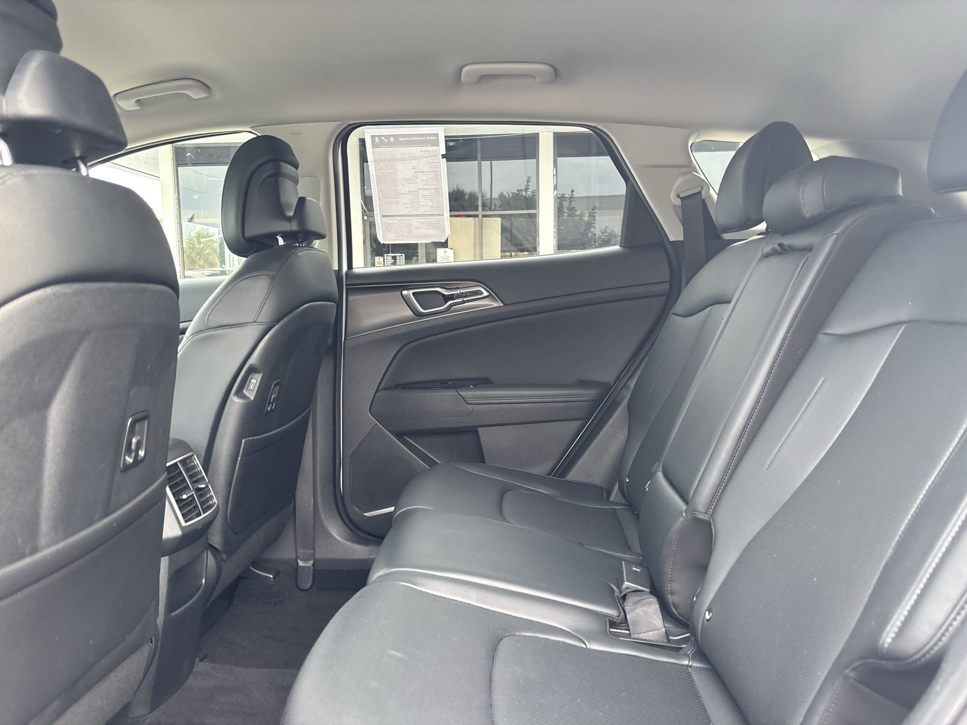 Used 2024 Kia Sportage EX FWD image 22