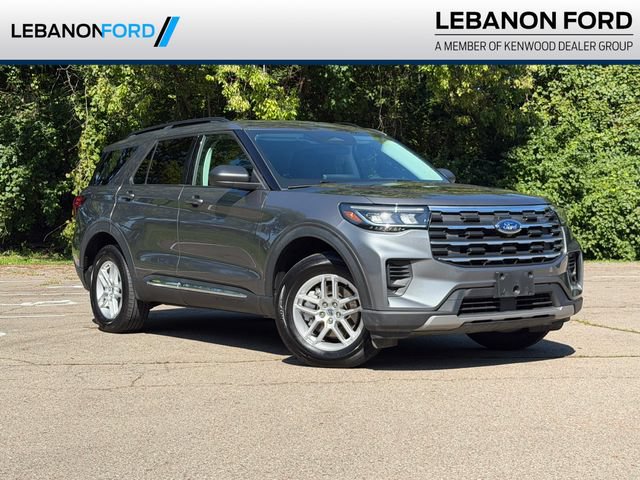 Used 2025 Ford Explorer Active AWD/4WD image 1
