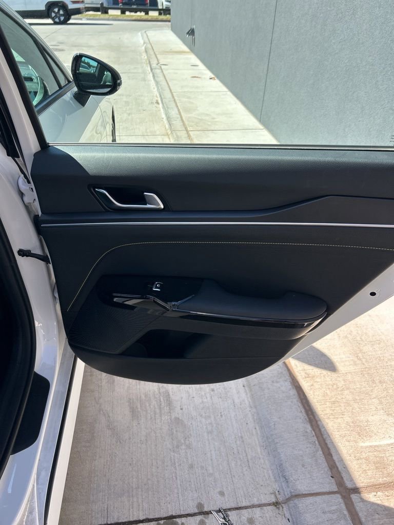 Used 2026 Kia K5 GT image 13