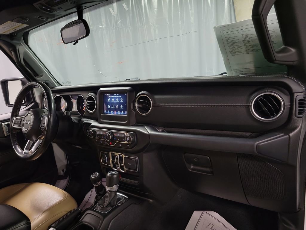 Used 2019 Jeep Wrangler Unlimited Sahara w/ LED Lighting Group image 26
