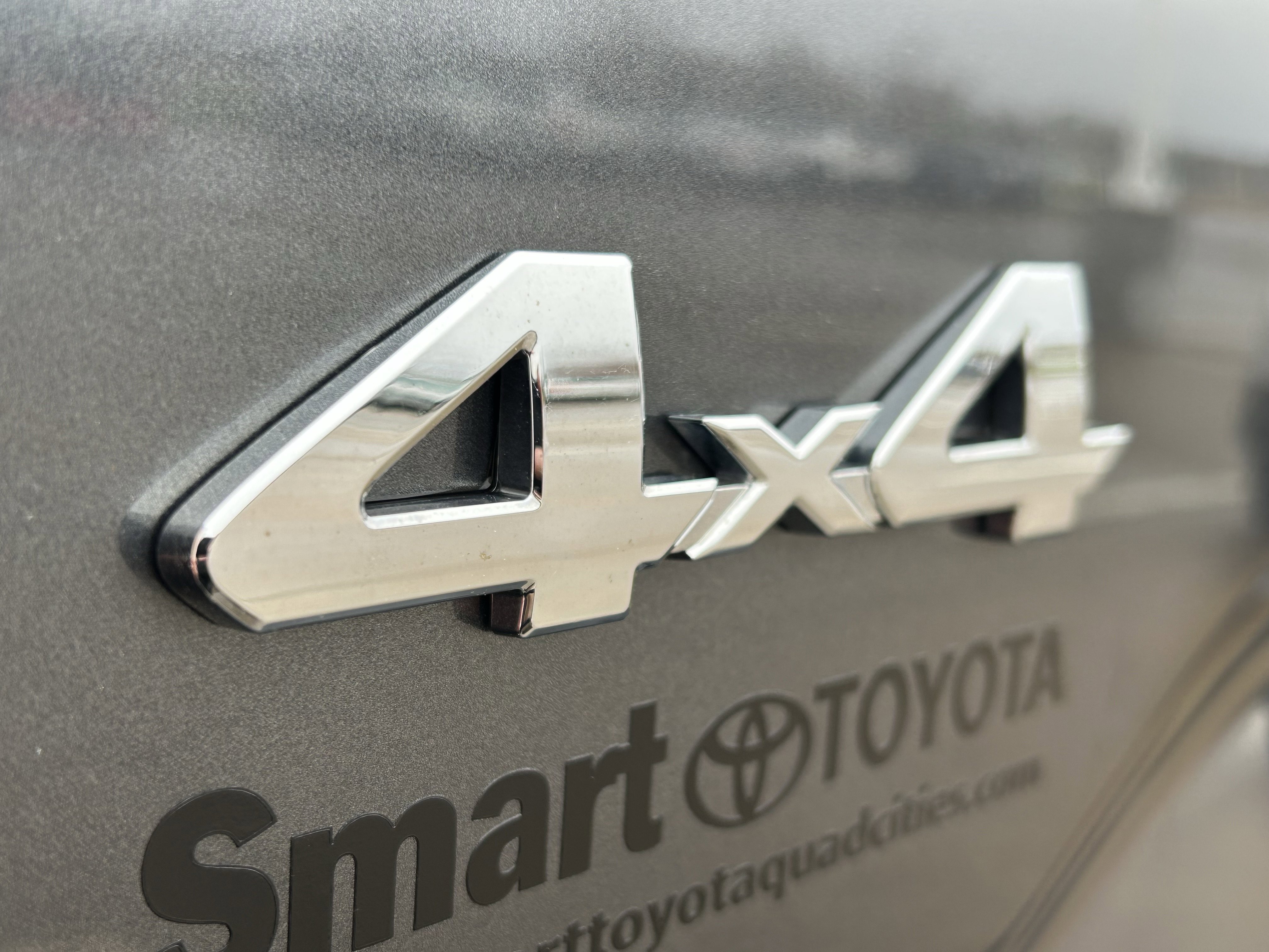 Used 2022 Toyota Tacoma SR image 9