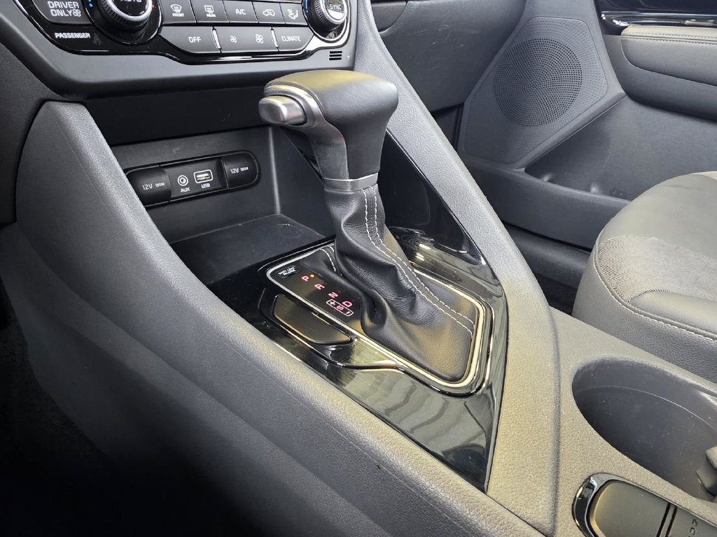 Used 2019 Kia Niro EX FWD image 19