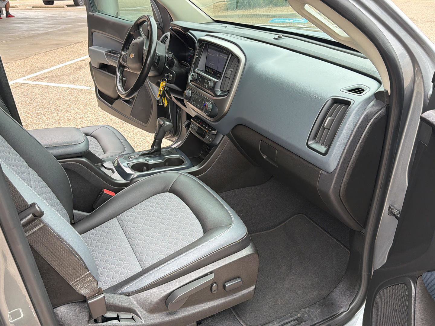 Used 2019 Chevrolet Colorado Z71 RWD image 18