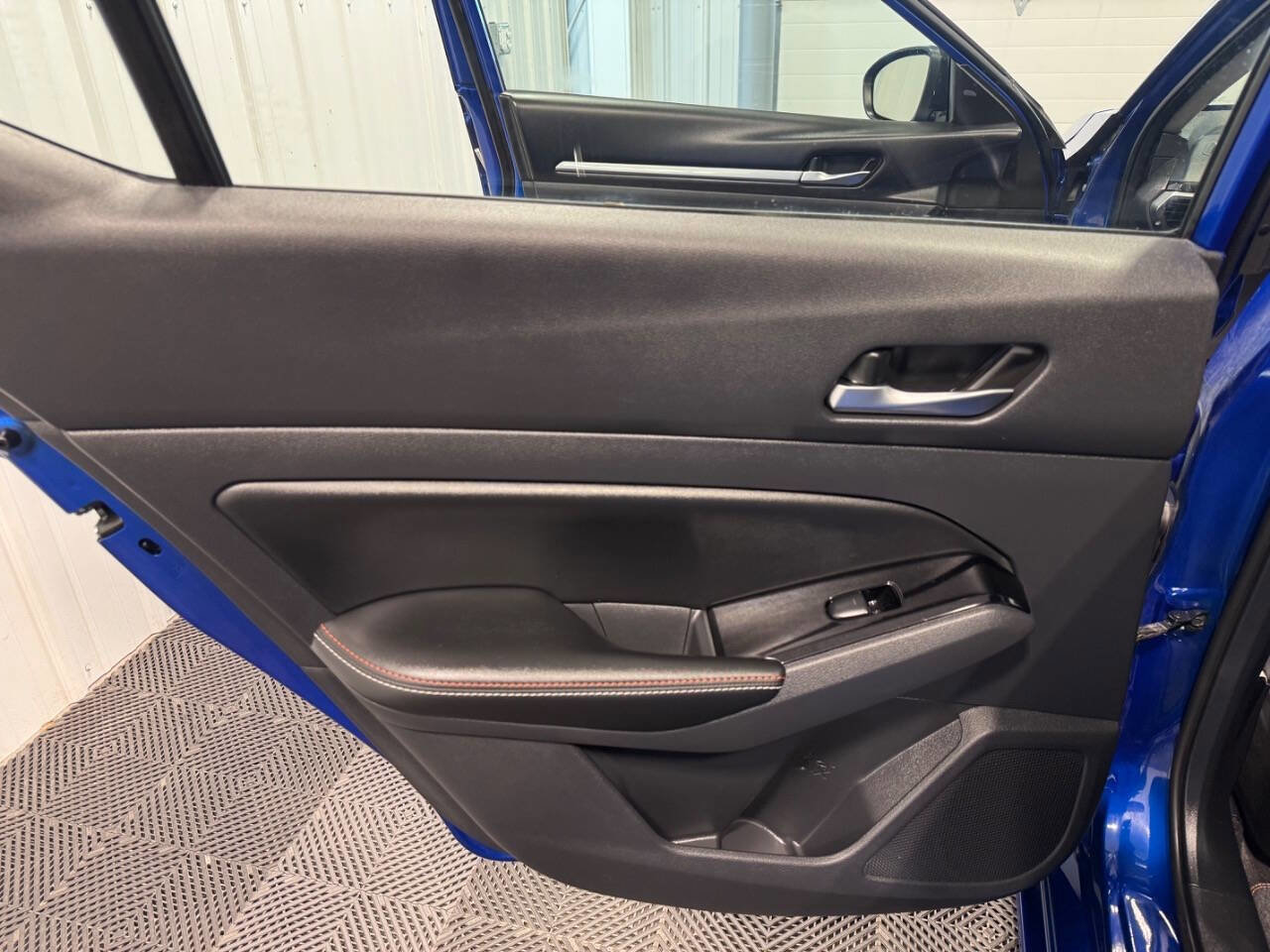 Used 2025 Nissan Altima 2.5 SR image 14