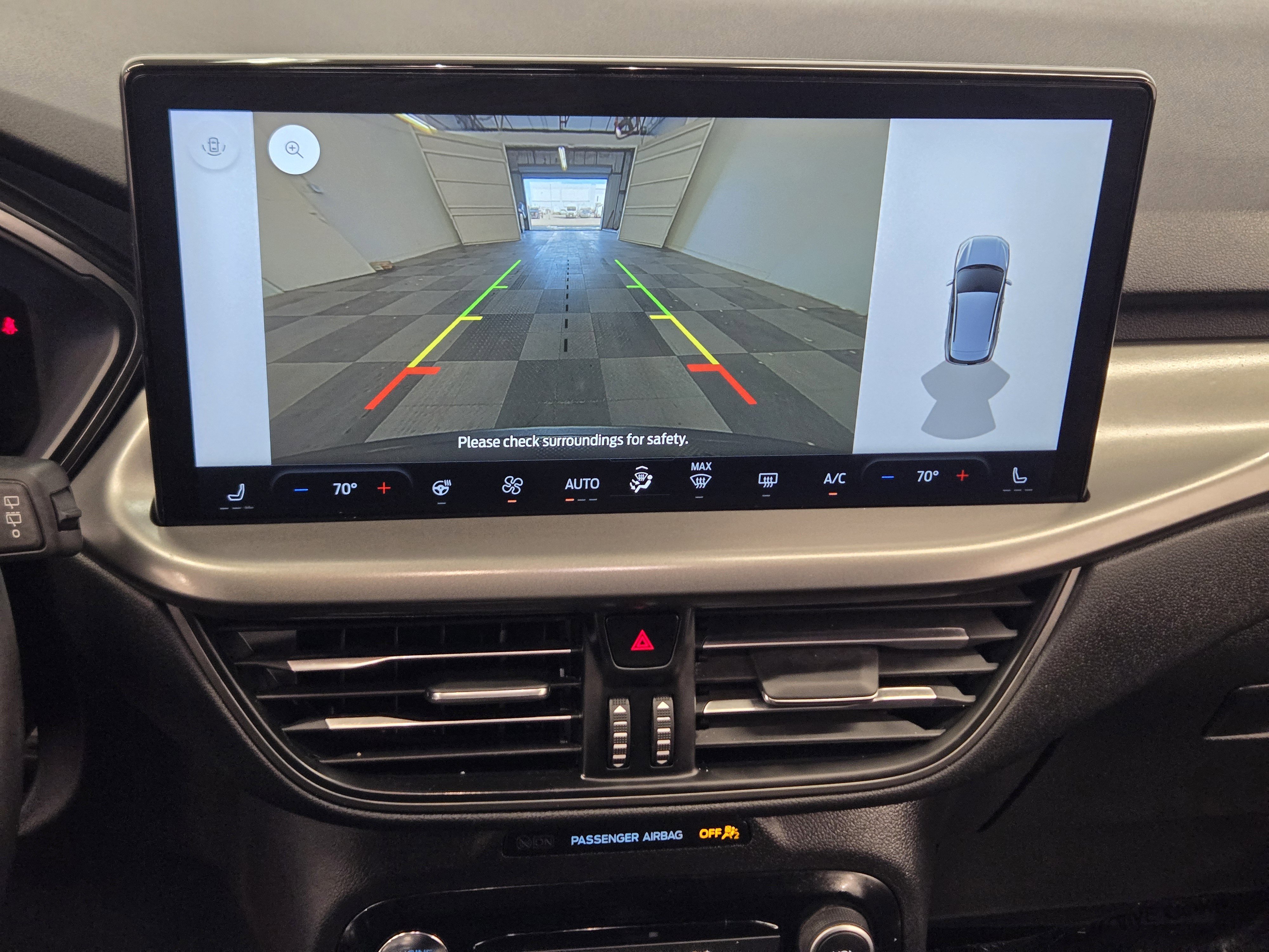 Certified 2024 Ford Escape PHEV image 17