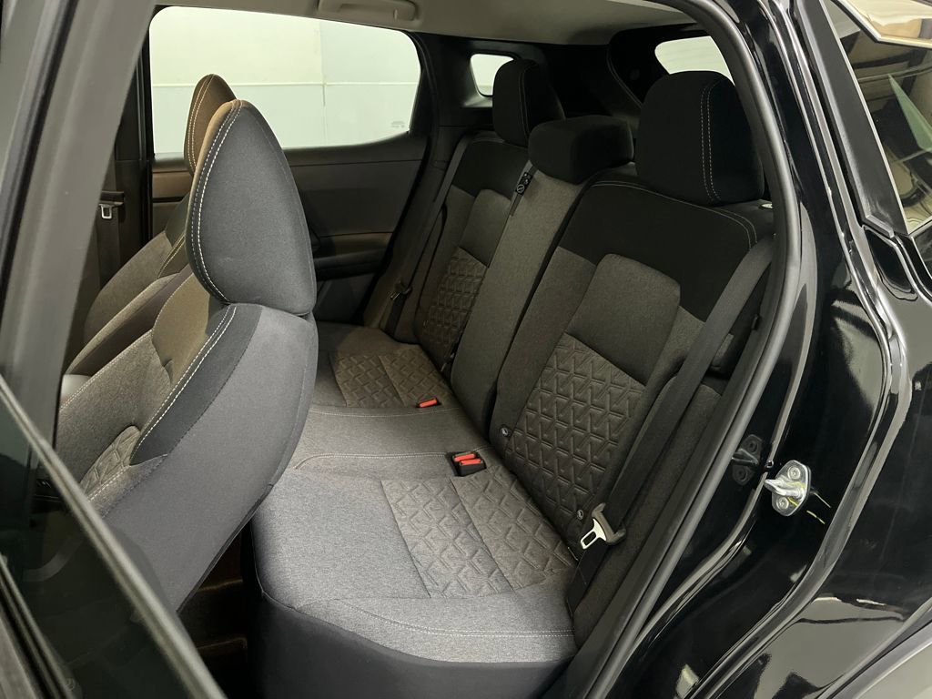 Used 2025 Nissan Kicks SV image 20